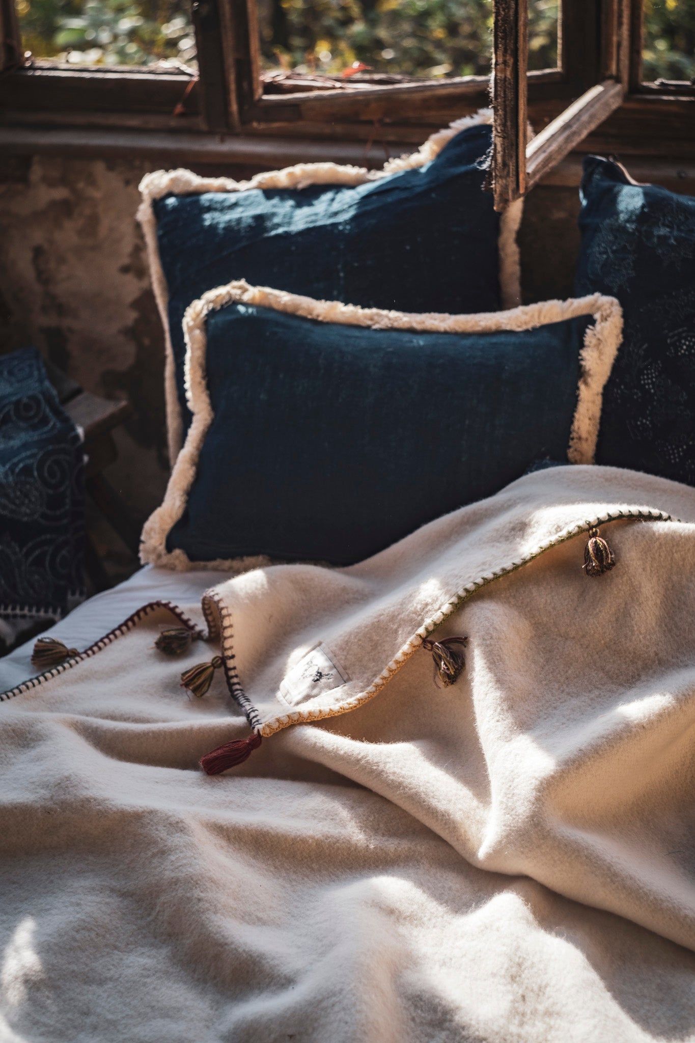 Pillow: Indigo over dyed antique handwoven hemp - P234