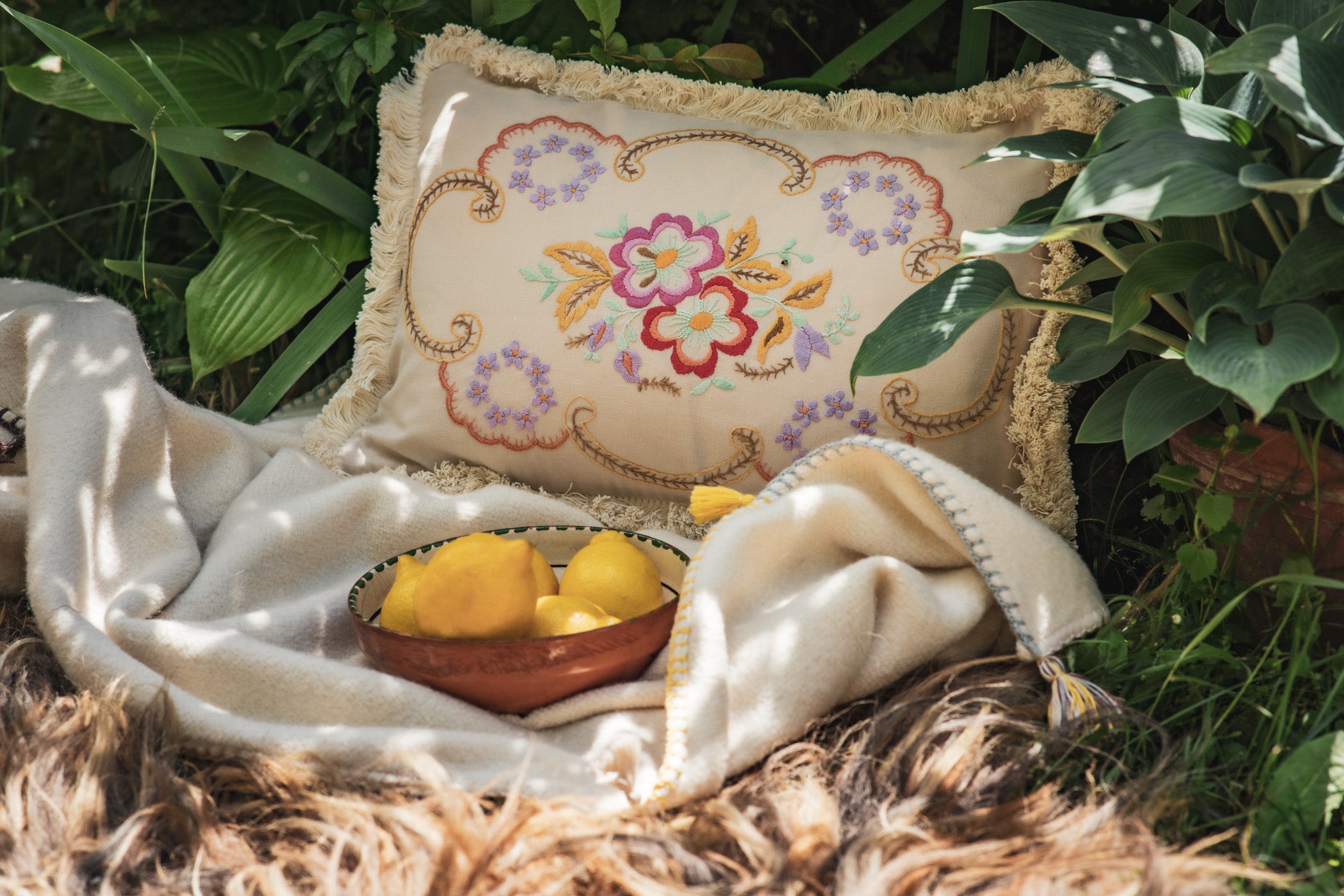 Pillow: Embroidered handwoven antique Hungarian hemp - P341