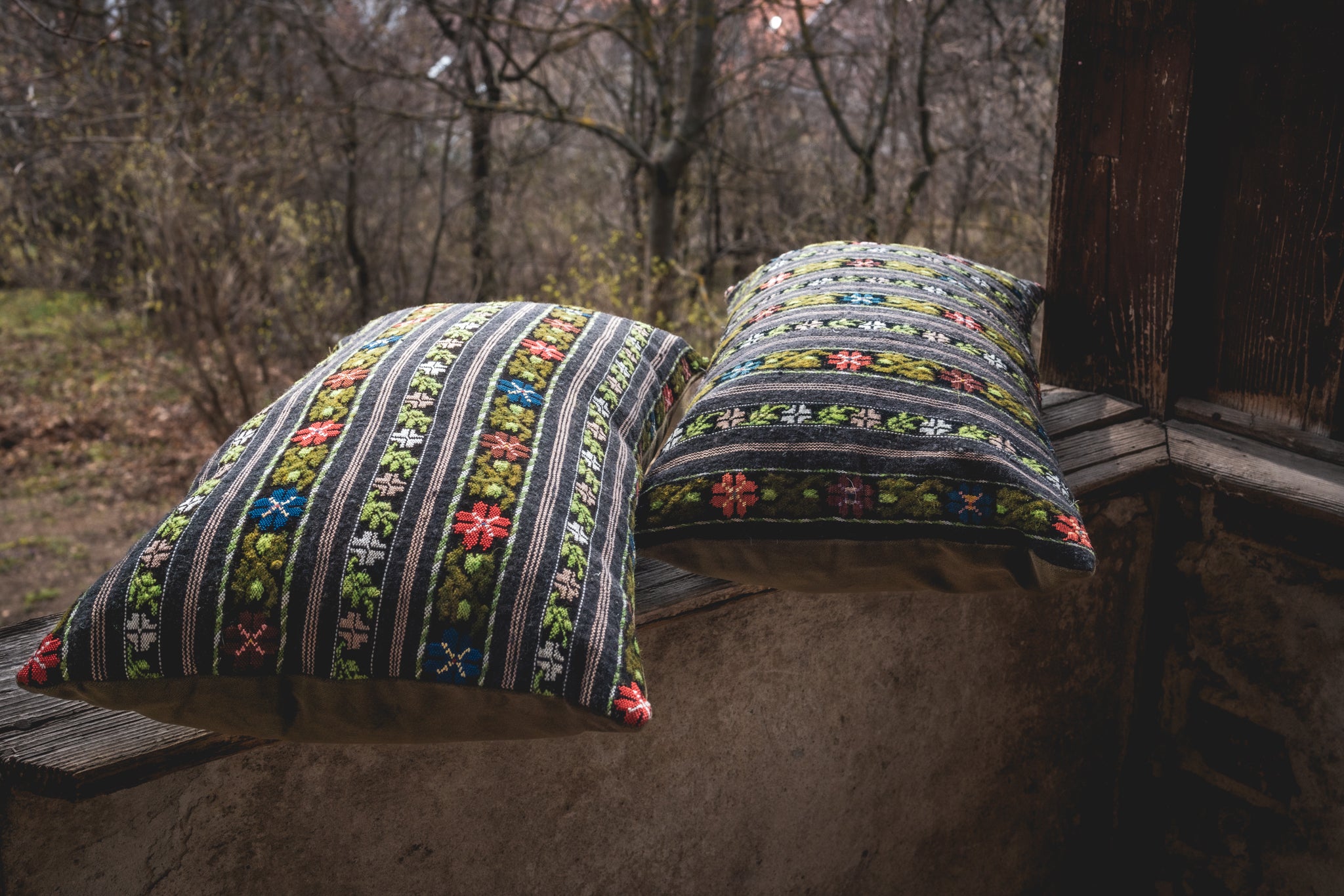 Pillow: Artifact textile, handwoven in Romania - P408