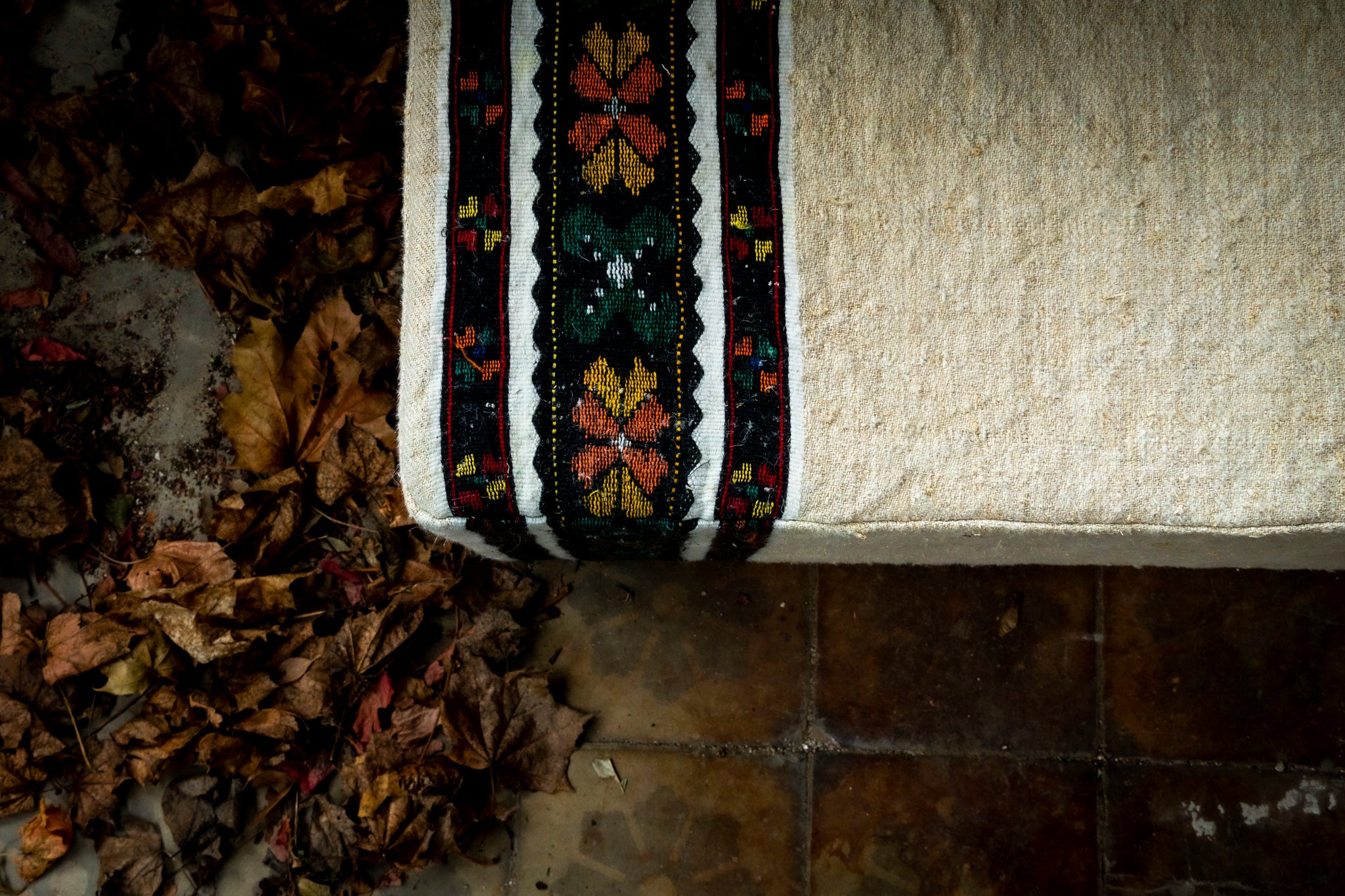 Ottoman: Rare Antique Hungarian handwoven hemp cloth - F01