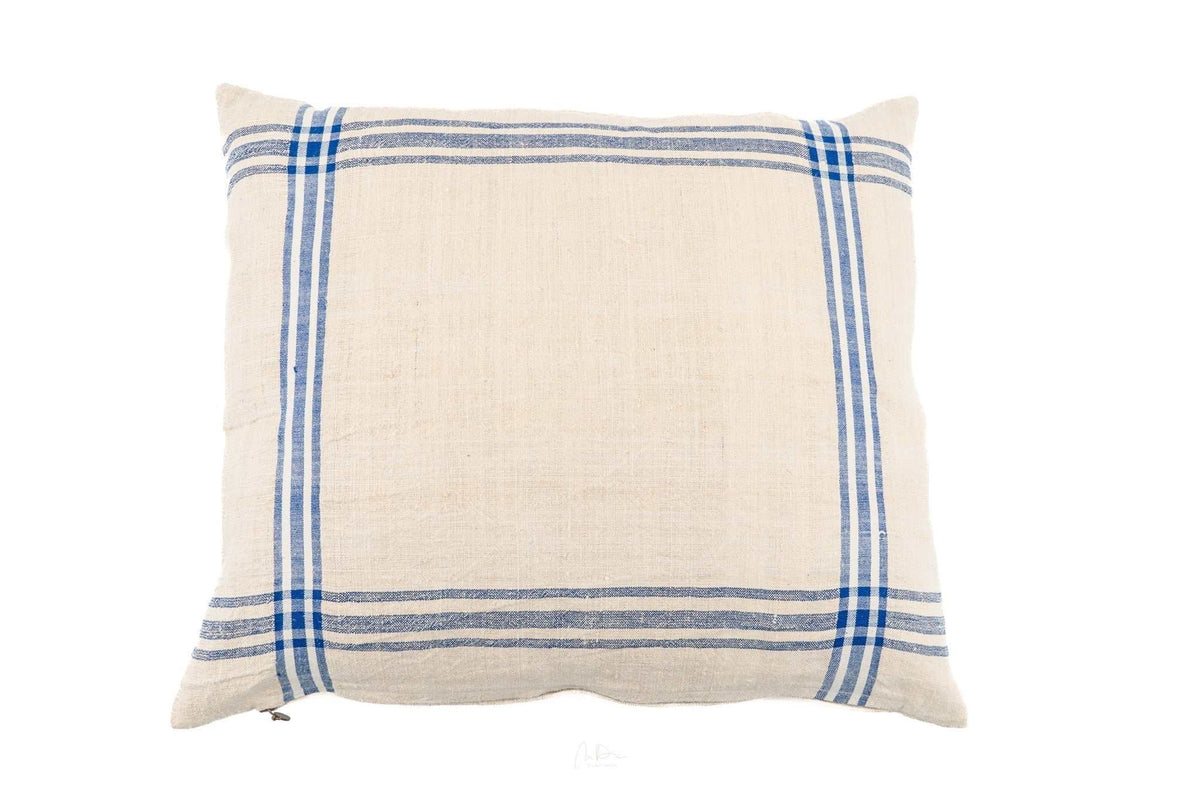 Pillow: Handwoven antique Hungarian hemp - P274