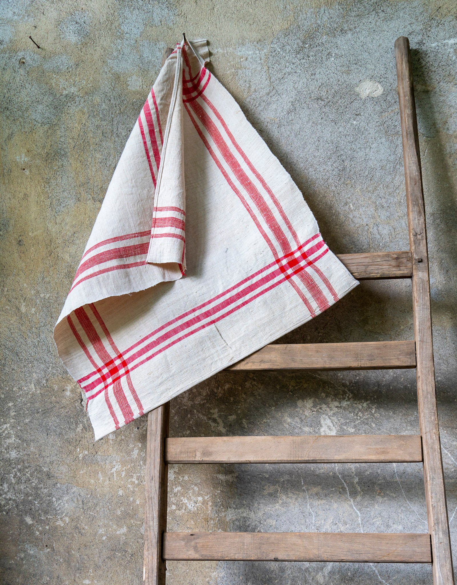 Towel: Handwoven antique Hungarian hemp - T80