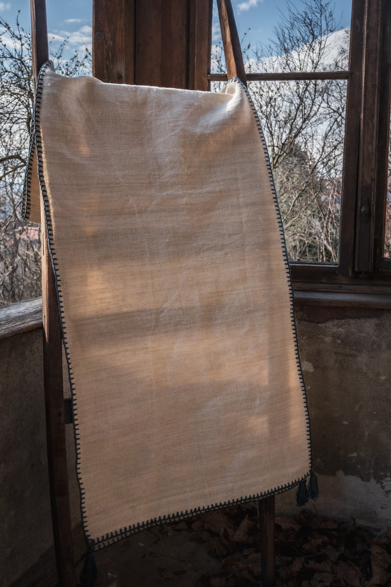 Table Runner: Antique handwoven Hungarian hemp - TW60