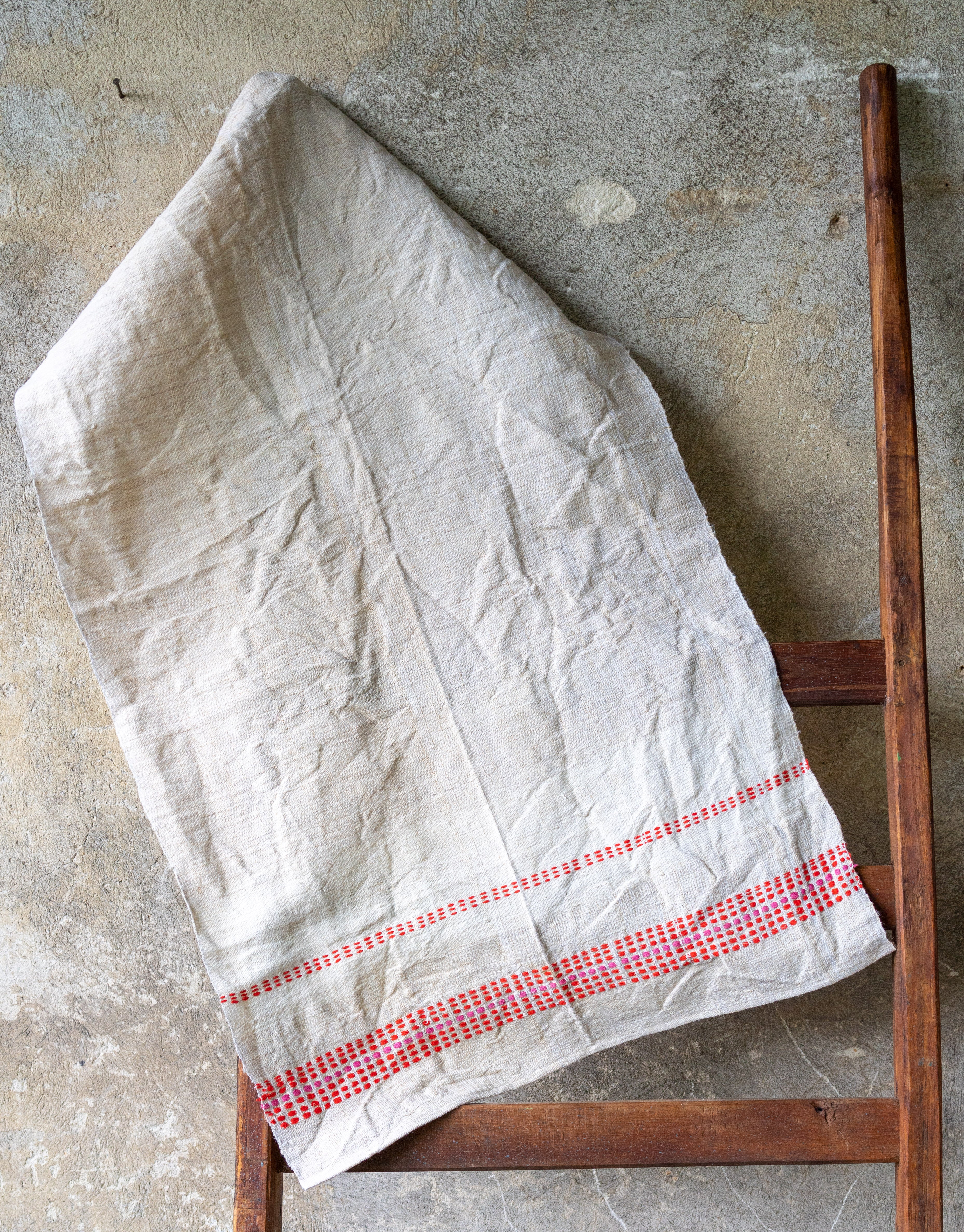 Towel: Handwoven antique Hungarian hemp - T140
