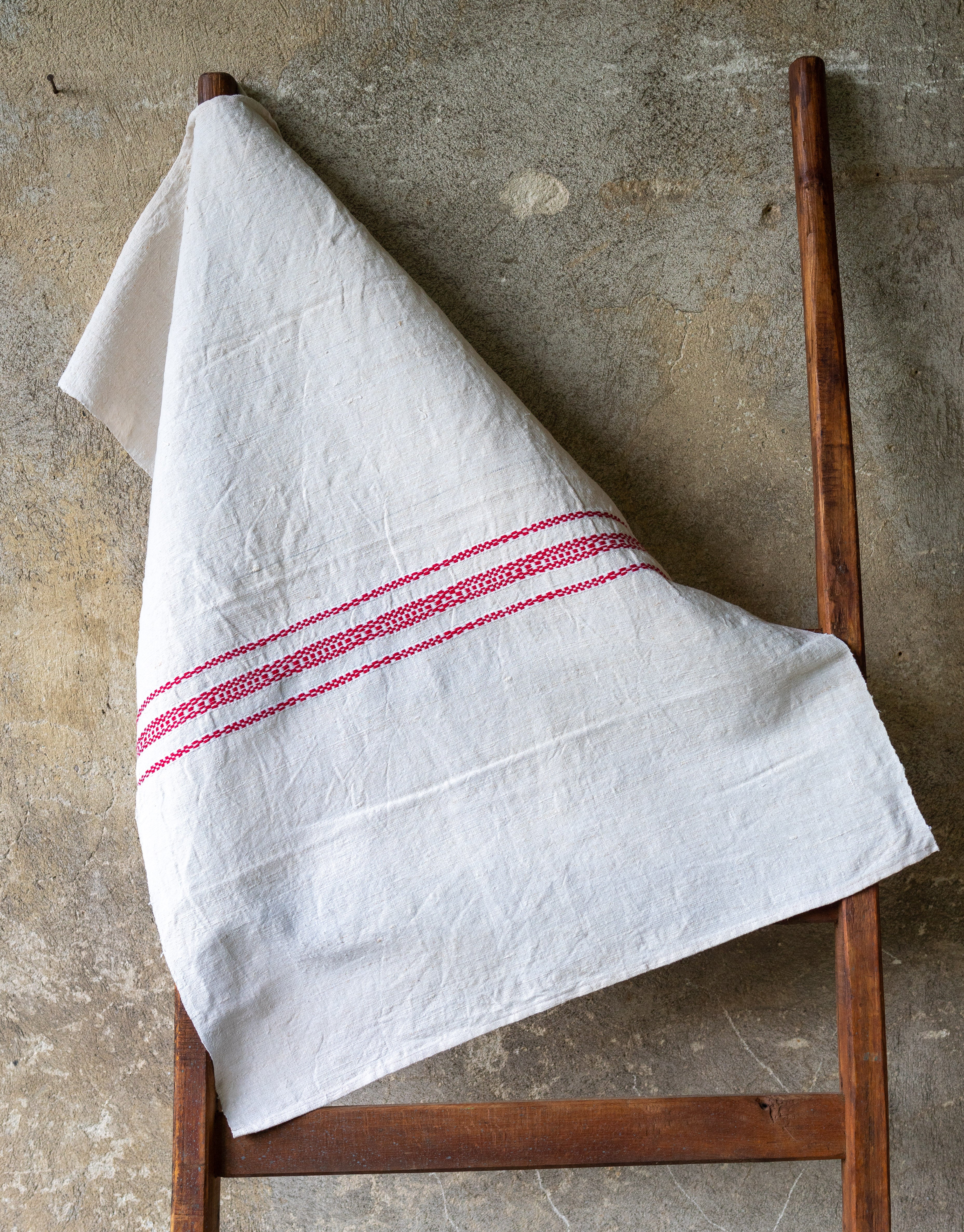 Towel: Handwoven antique Hungarian hemp - T133