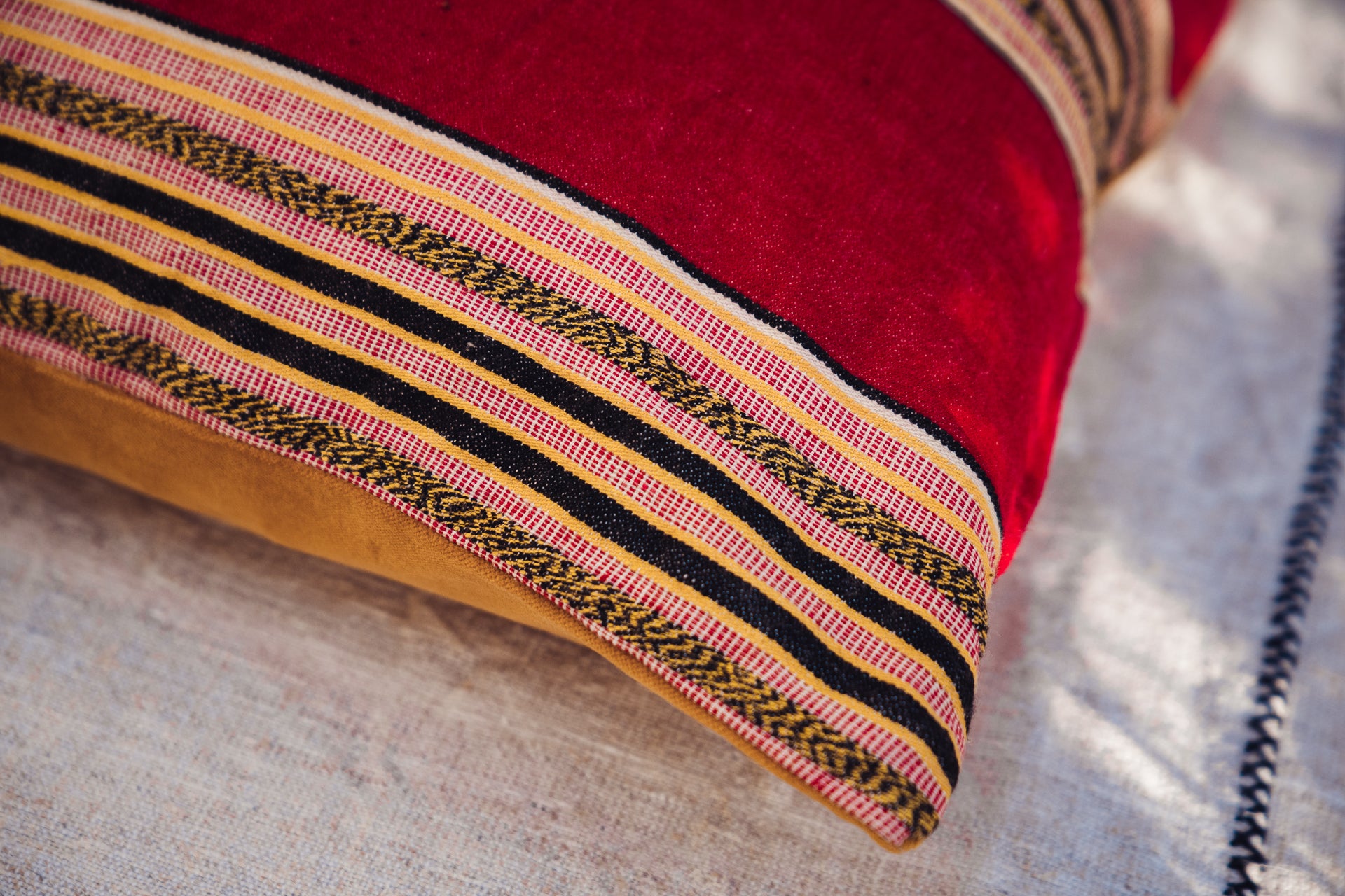 Pillow: Handwoven antique Bulgarian cotton with velvet back - P482
