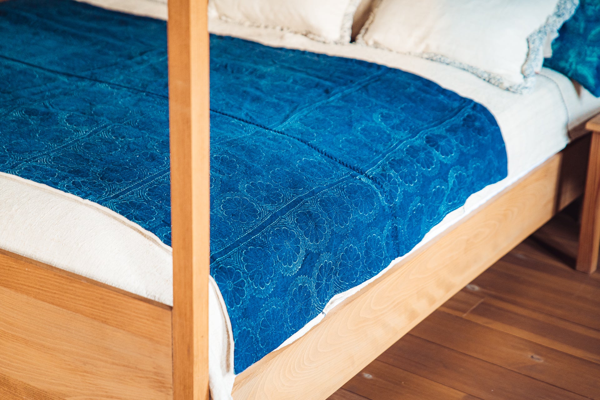 Blanket: Organic antique hemp with indigo pattern - BL105