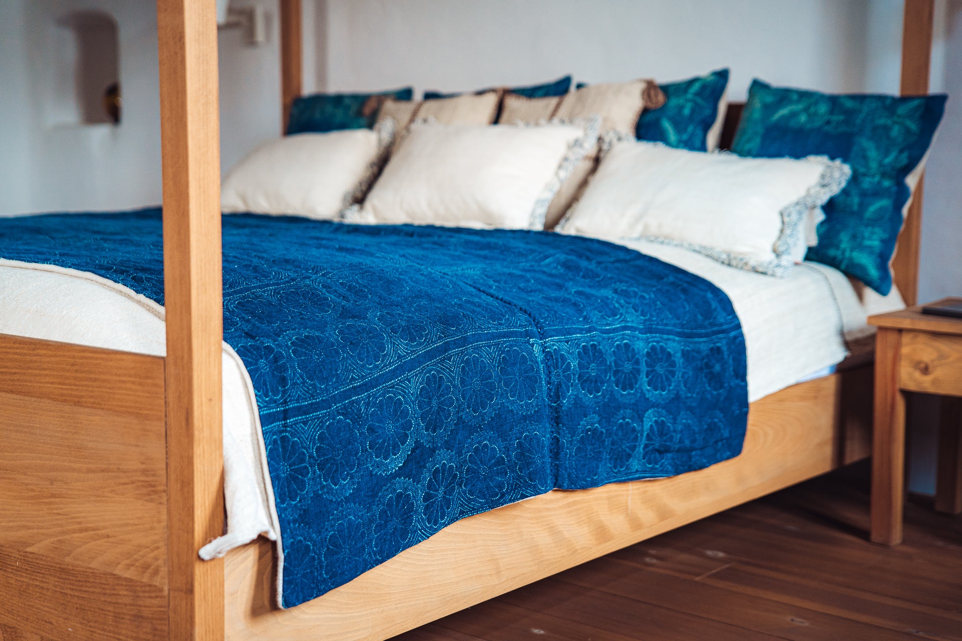 Blanket: Organic antique hemp with indigo pattern - BL105